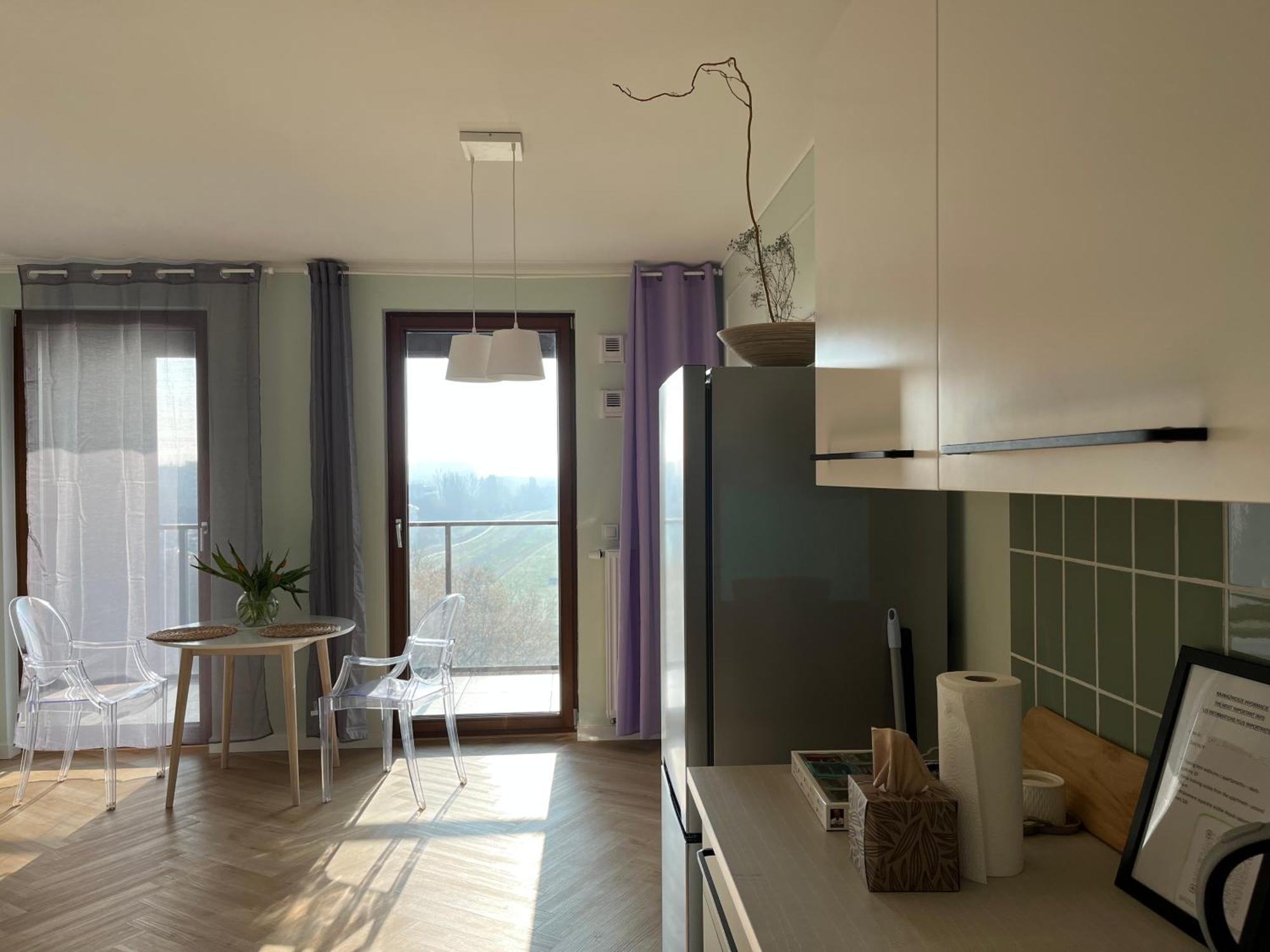Warsaw Airport Wyscigi - City And Green View Apartment With Underground Garage Bagian luar foto